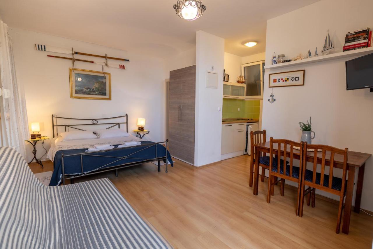 Apartments Villa Mandarina Podgora Chambre photo