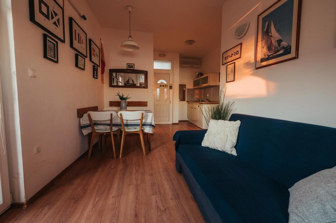 Apartments Villa Mandarina Podgora Chambre photo